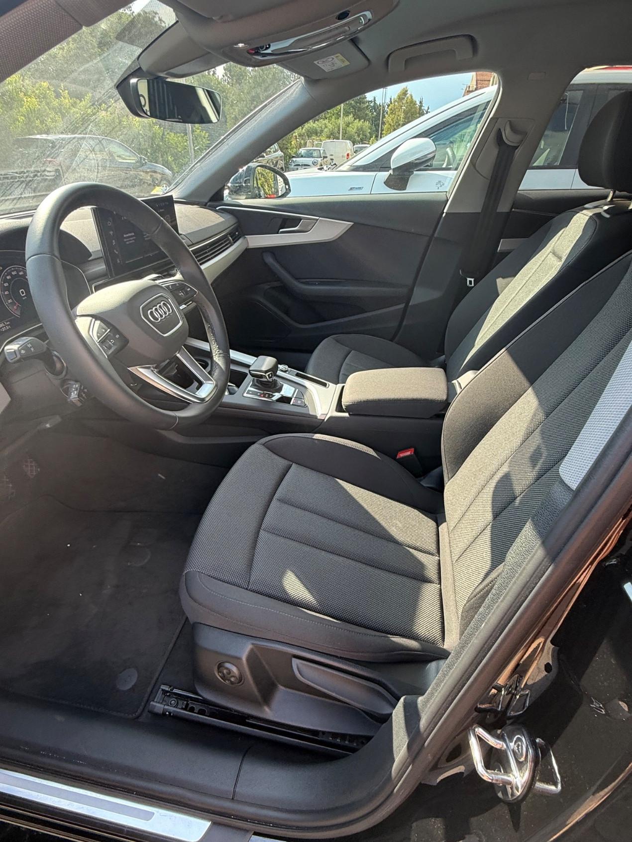 Audi A4 Avant 35 2.0 tdi mhev Business Advanced 163cv s-tronic