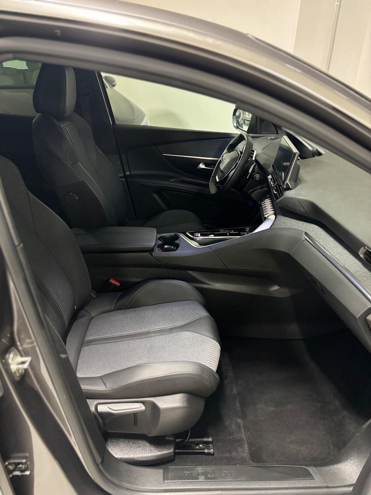 Peugeot 3008 BlueHDi 130 S&S EAT8 Allure Pack