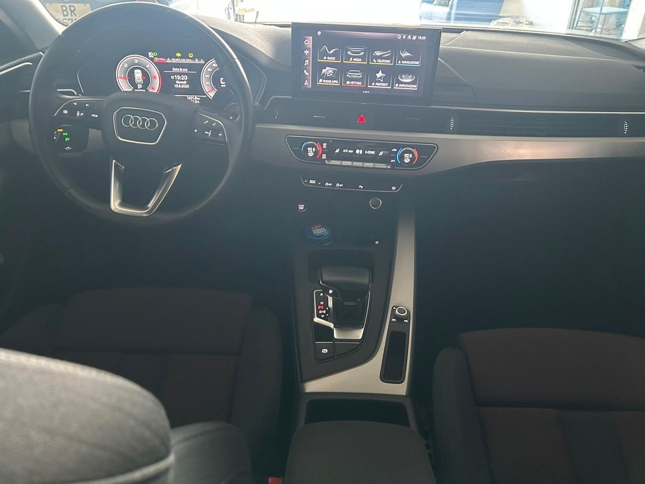 Audi A4 Avant 40 TDI S tronic S line edition
