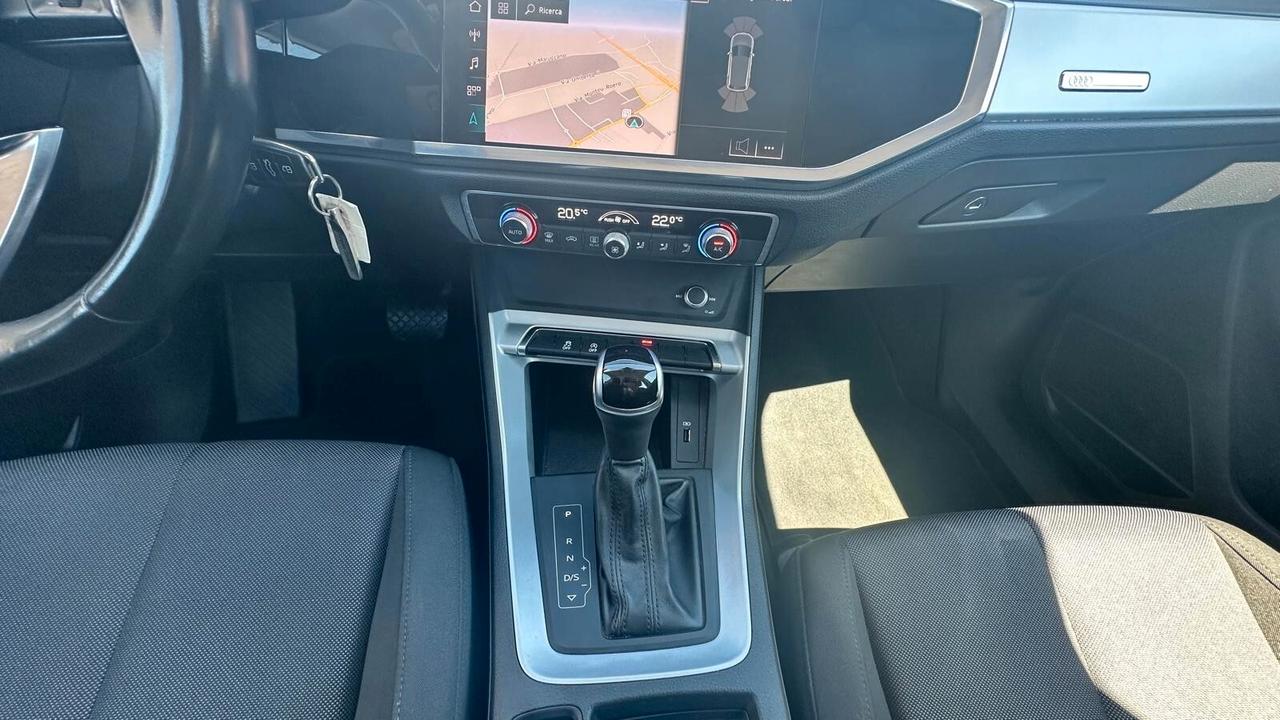 Audi Q3 2.0 TDI 150 CV S tronic Business KM CERTIFICATI