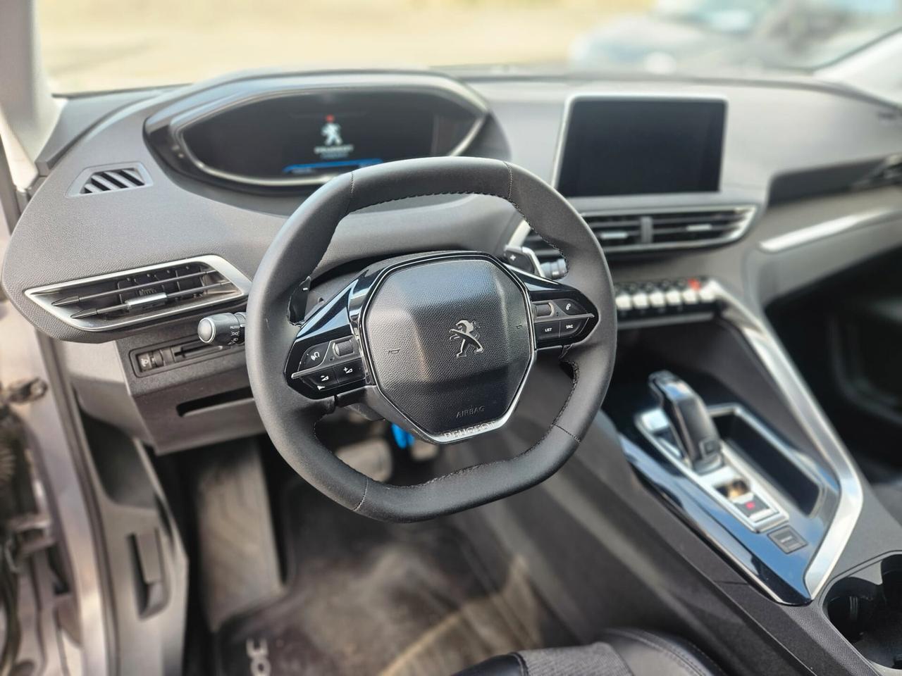 Peugeot 3008 BlueHDi 120 S&S EAT6 Business