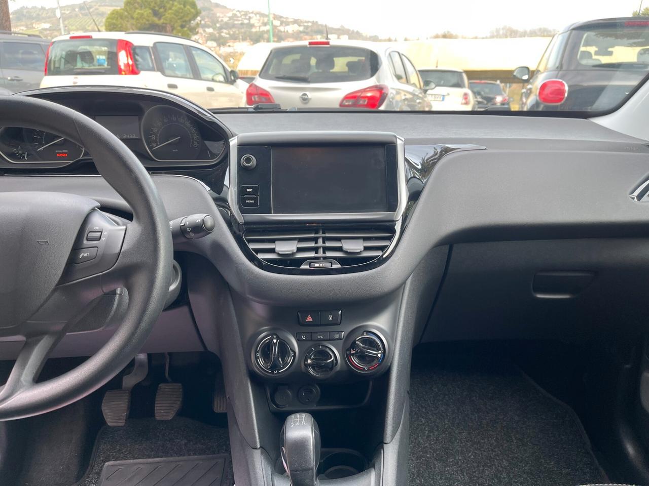 Peugeot 208 PureTech 82 5 porte Allure NEO PATENTATI