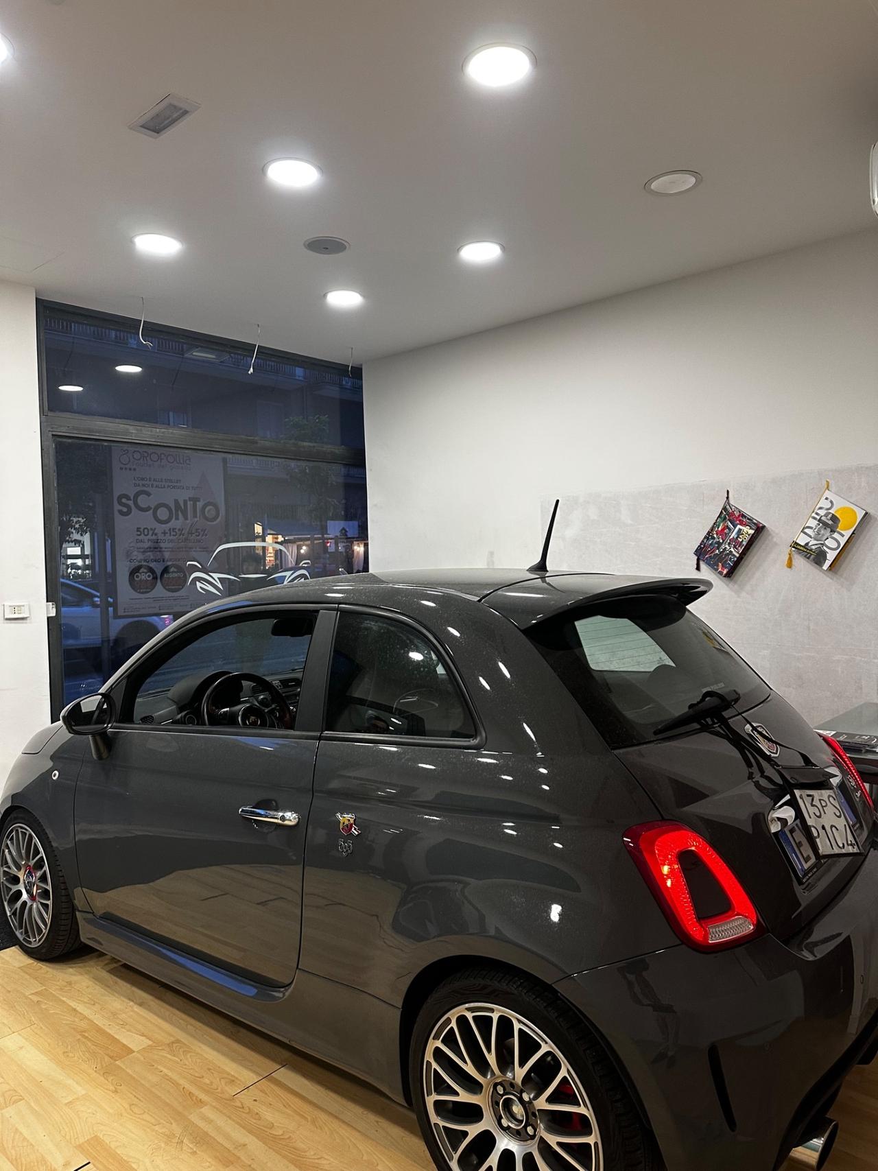 Abarth 500 1.4 Turbo T-Jet Custom