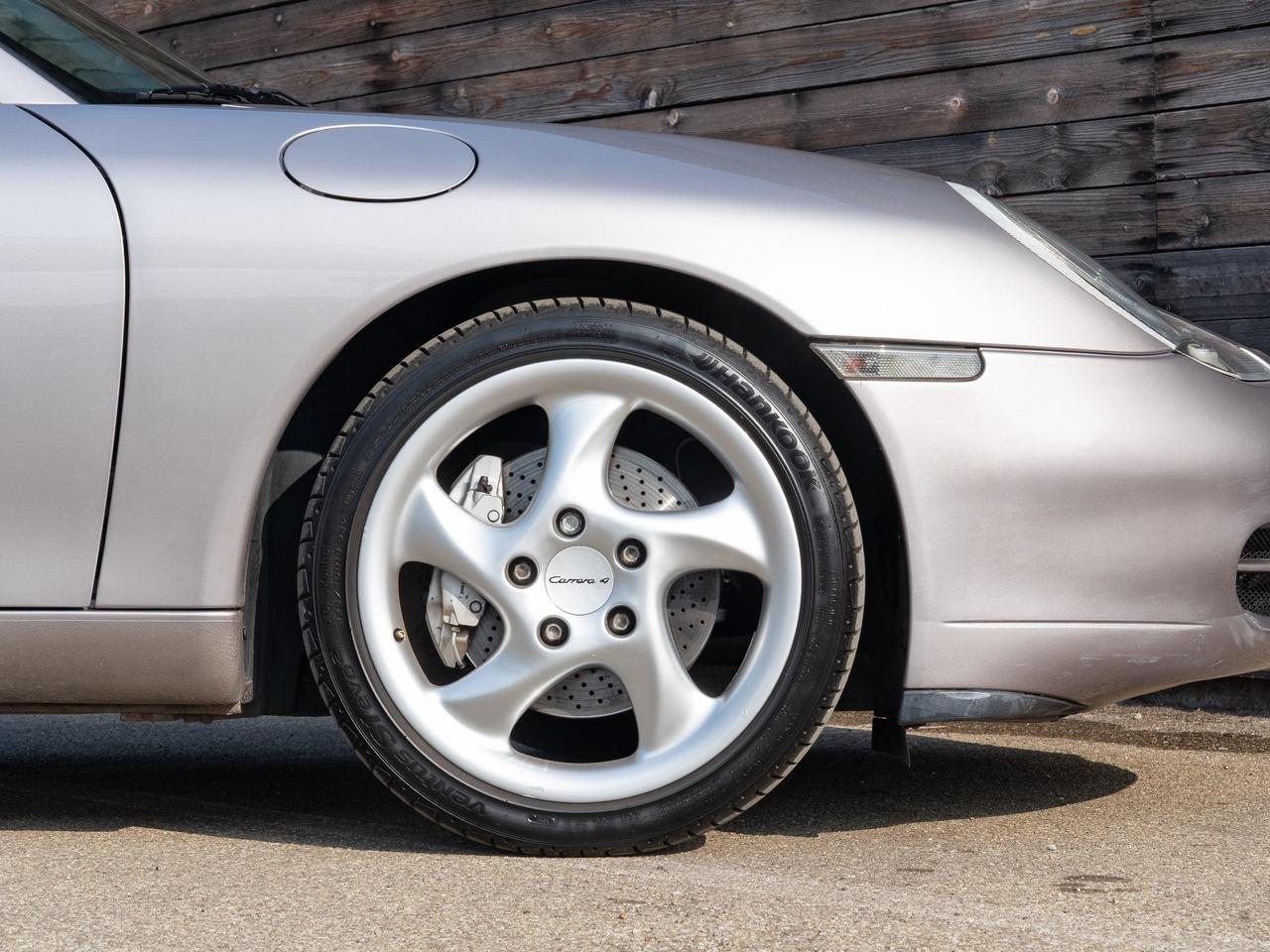 Porsche 911 996 Carrera 4 cat Coupé