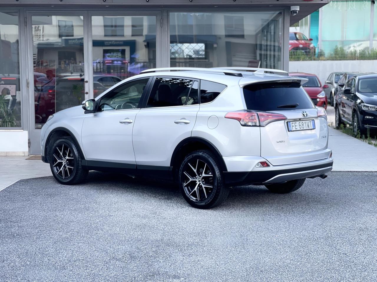 Toyota RAV 4 2.0 Diesel 143CV E6 - 2016