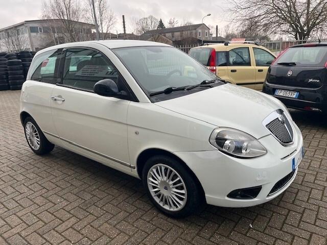 Lancia Ypsilon 1.2 69 CV Diva