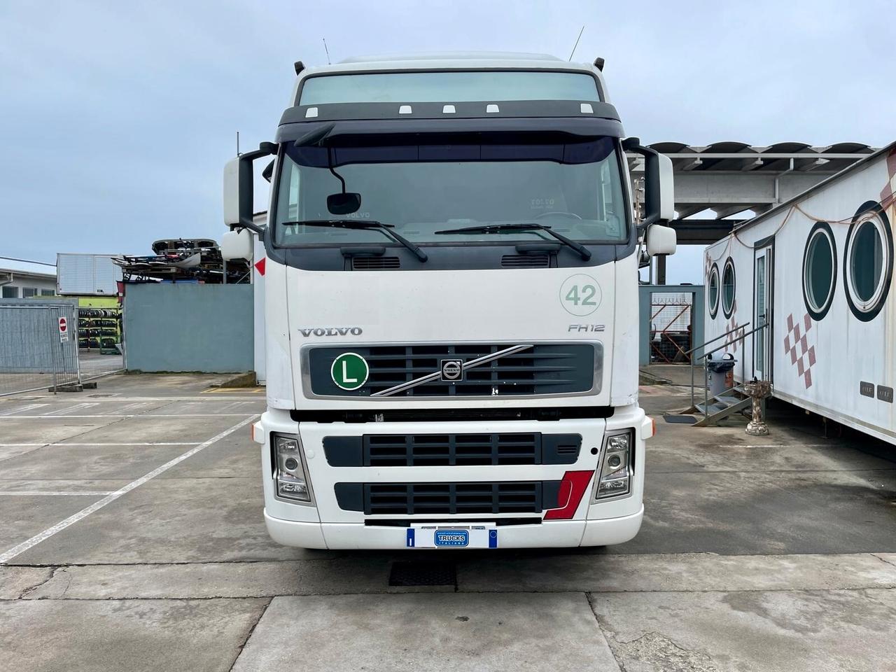 VOLVO FH12-460 - AUTOMATICO CON VOITH -EURO 3 TACHIGRAFO ANALOGICO