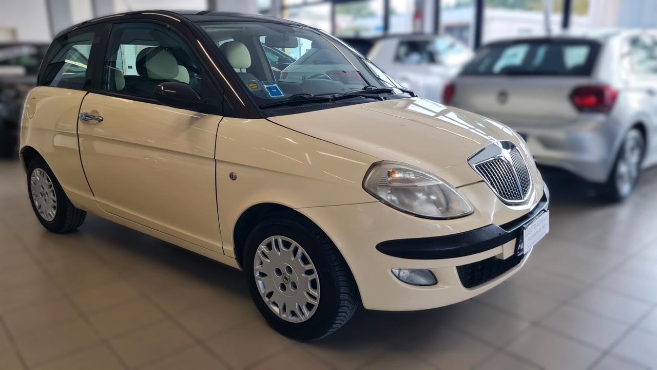 Lancia Ypsilon 1.2 Oro