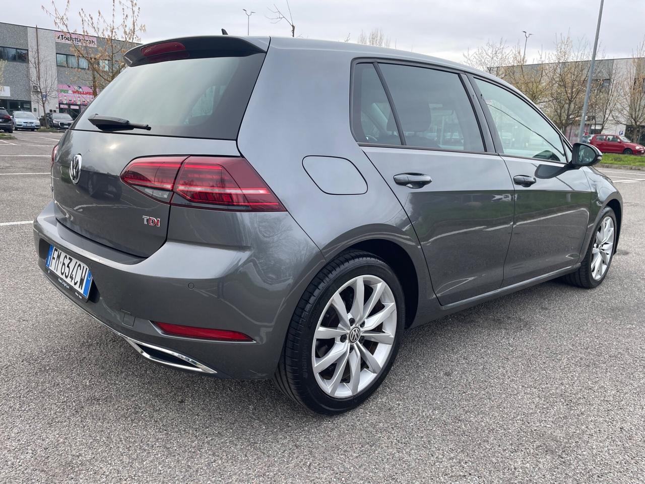 Volkswagen Golf 2.0 TDI 5p.*Virtual*Nepatentati*Navi*