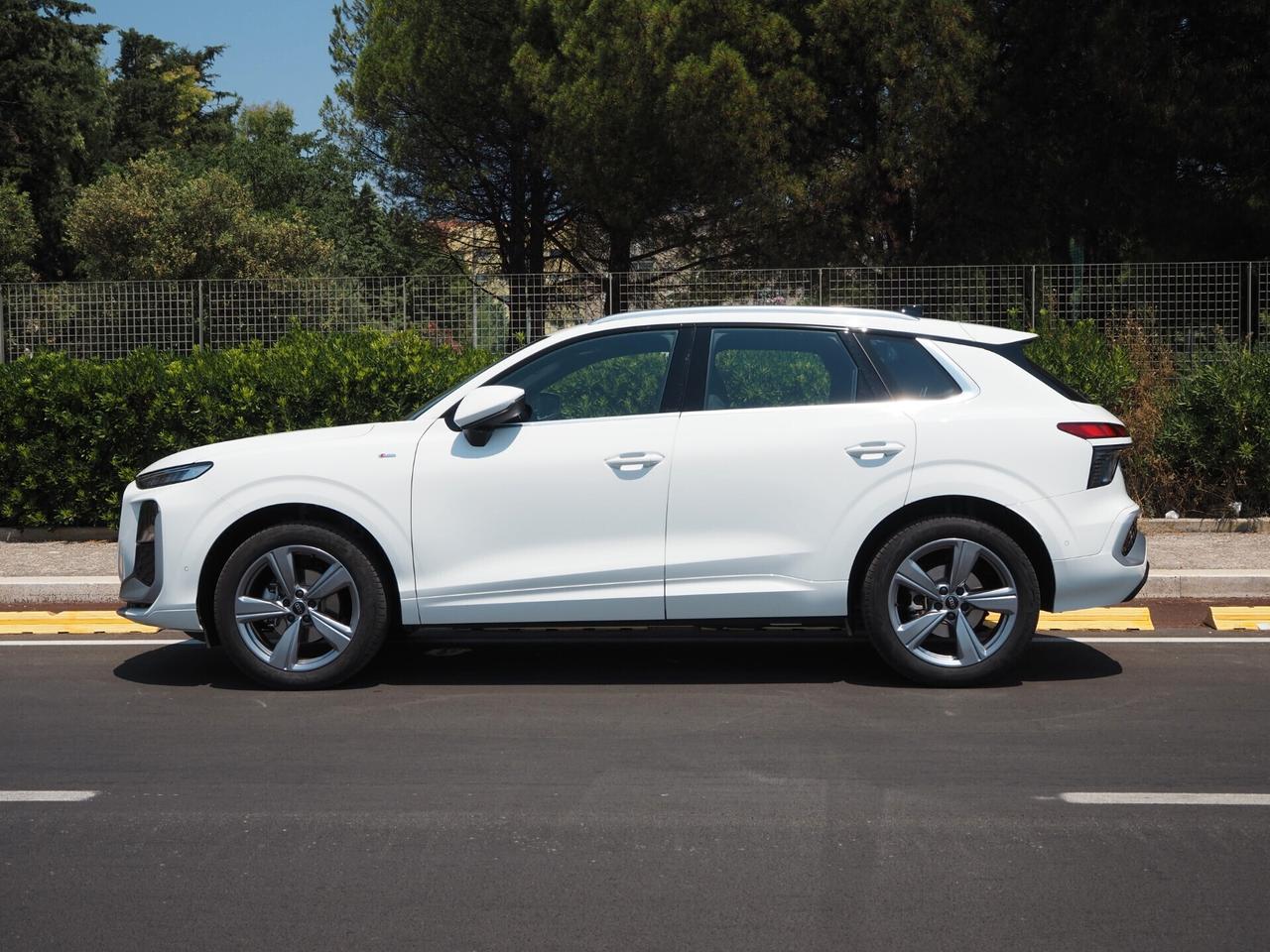 Audi Q3 TFSI 110 kW mHEV S tronic Line edition