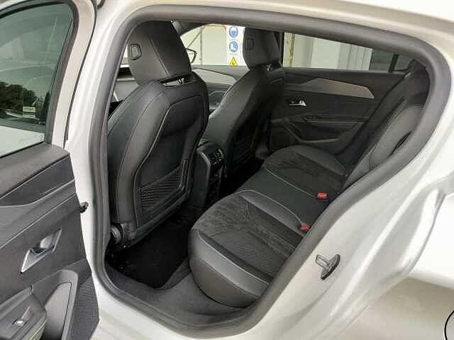 Peugeot 308 Plug-in Hybrid 225 e-EAT8 GT