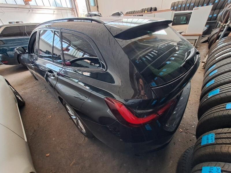 Bmw 318 318d 48V Touring Business Advantage