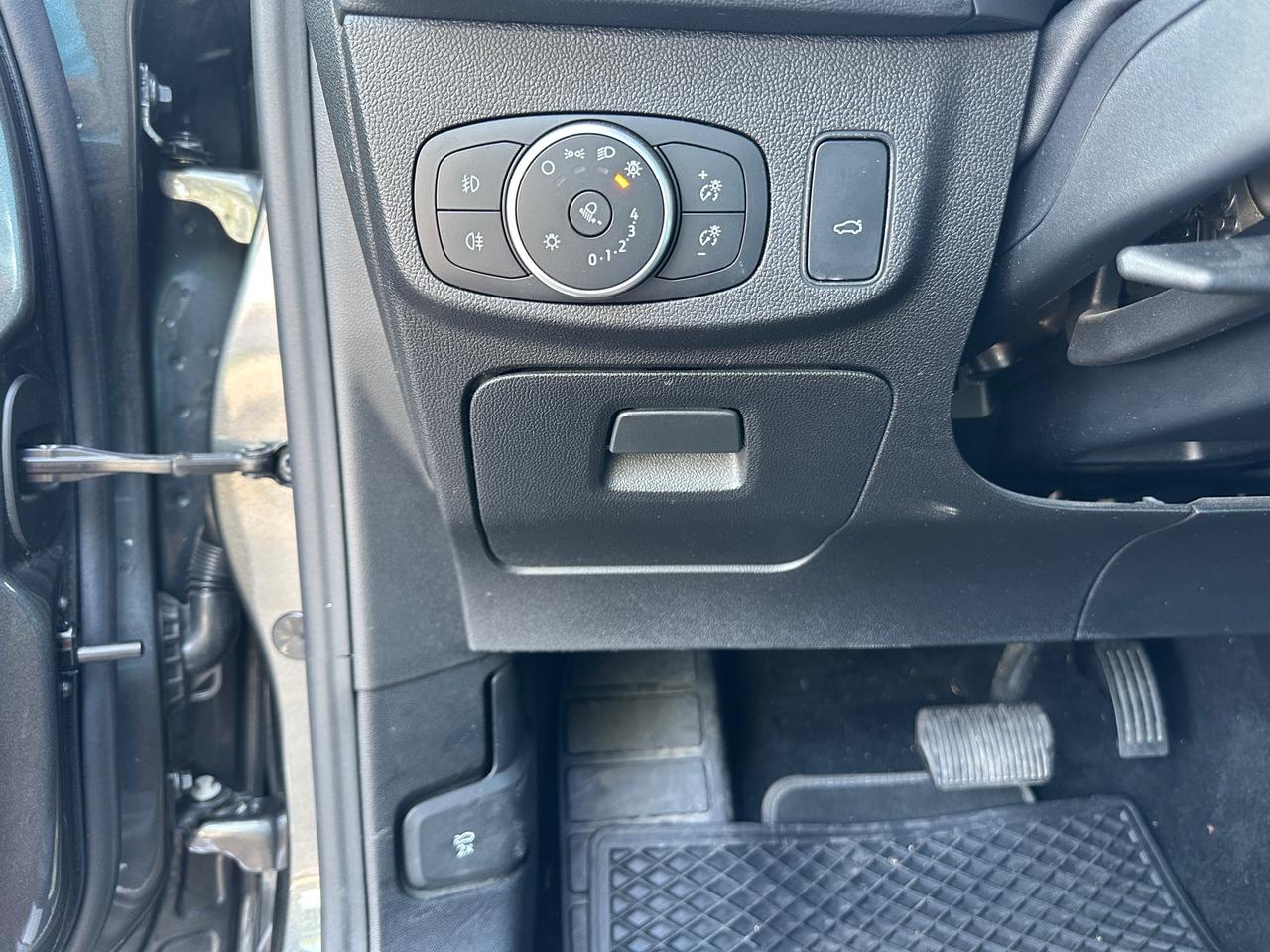 Ford Focus 1.5 Diesel 120 CV auto (Garanzia 24 Mesi)