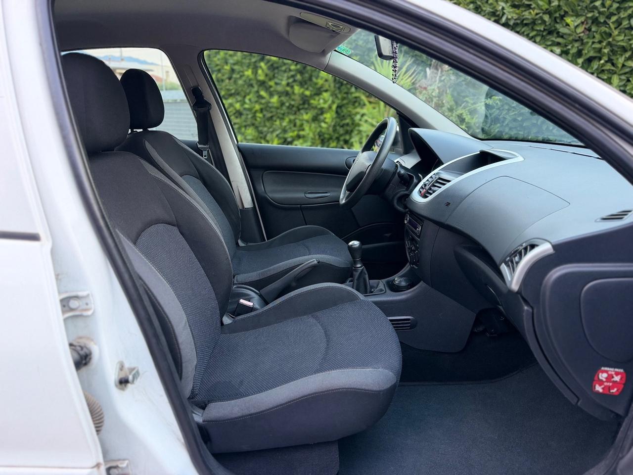 Peugeot 206 Plus 1.1 60CV 5p. ONE Line