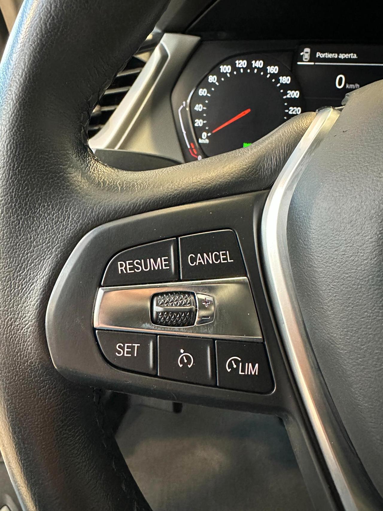 BMW 118 i Advantage - LED - 17"