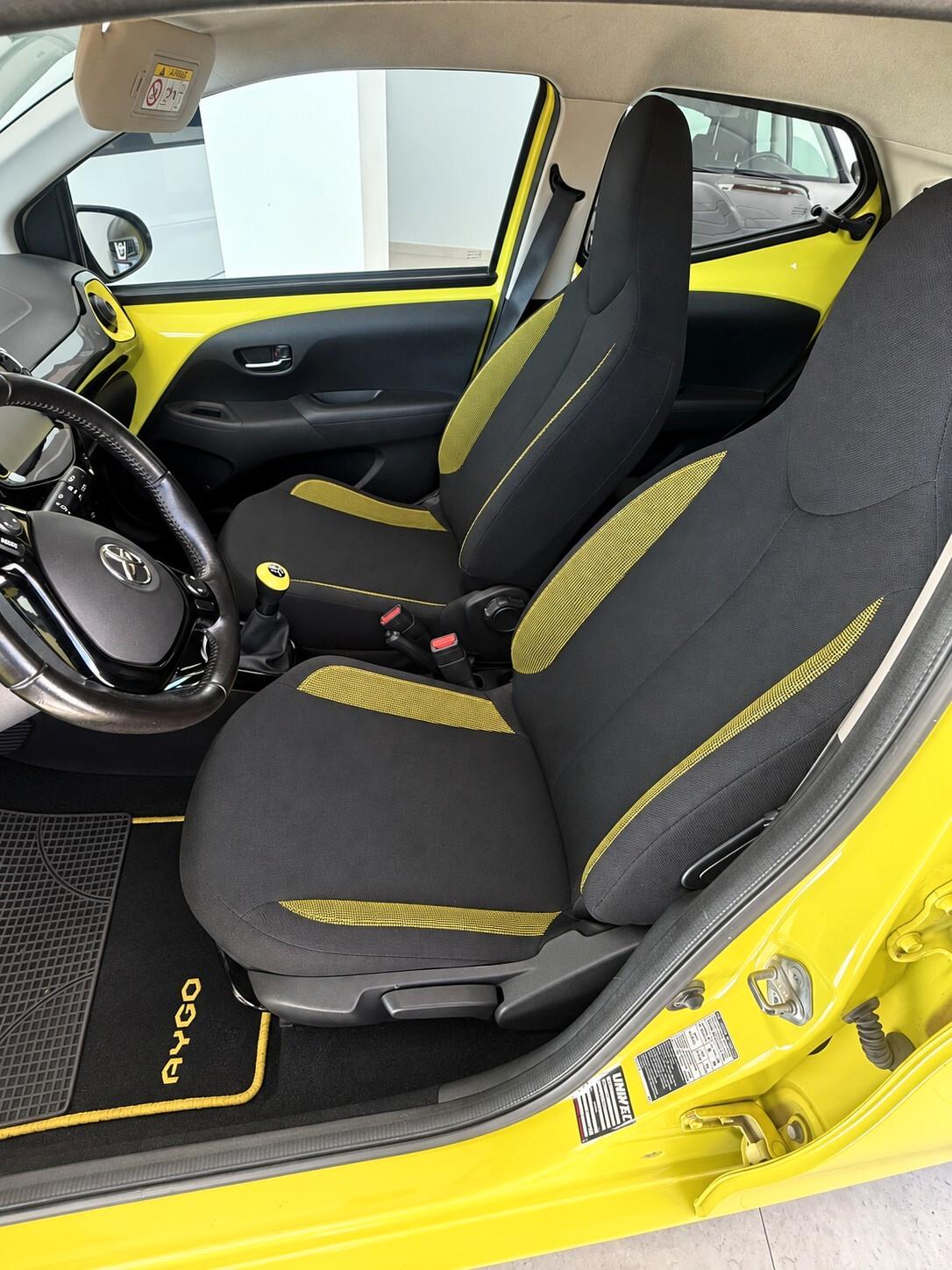Toyota Aygo 1.0 VVT-i 69 CV 5 porte x-cite
