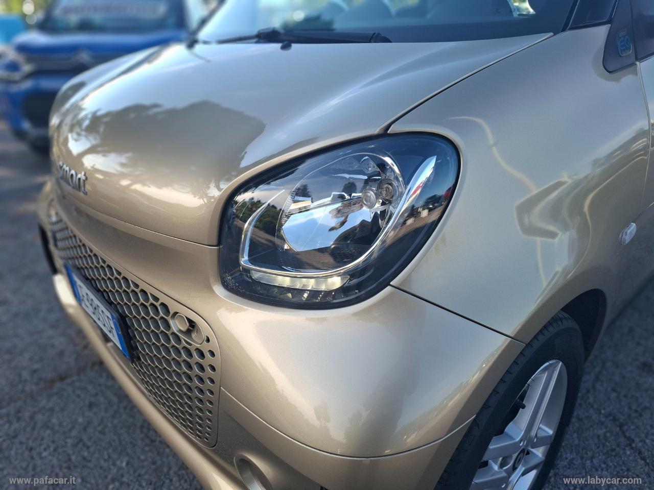 SMART fortwo EQ Parisblue