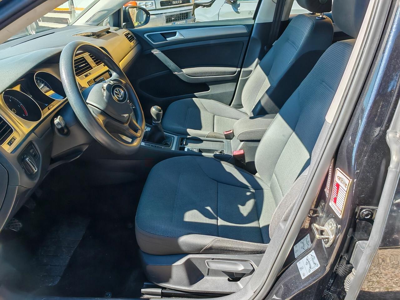 Volkswagen Golf 1.6 TDI 5p. Incidentata/Sinistrata