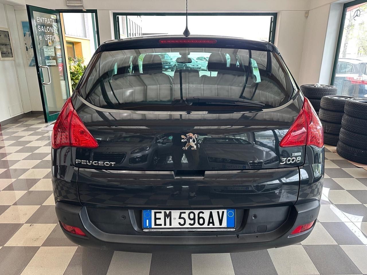 Peugeot 3008 1.6 e-HDi 110Cv Neopatentati