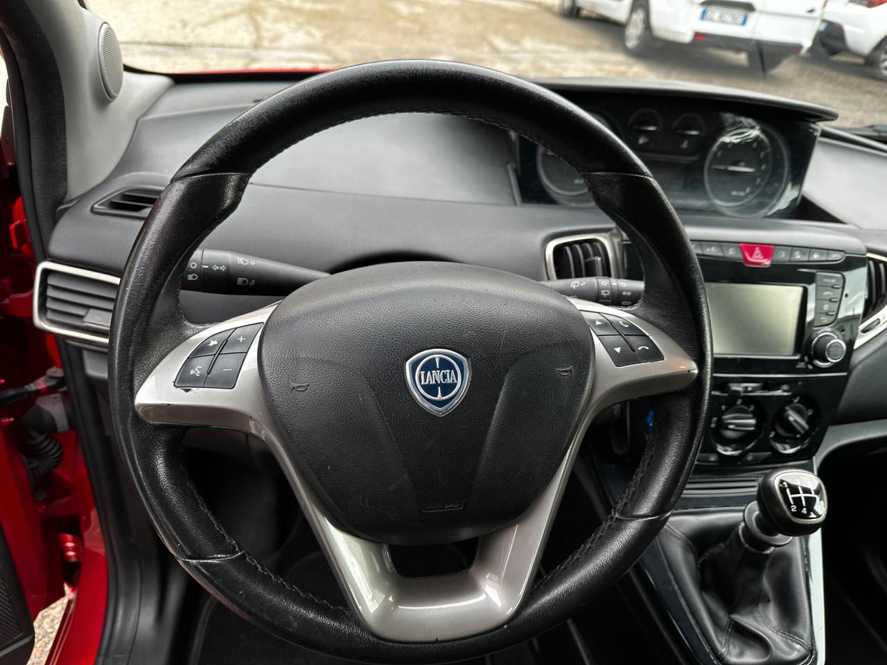 Lancia Ypsilon 1.2 69 CV 5 porte S&S Gold "NEOPATENTATI"