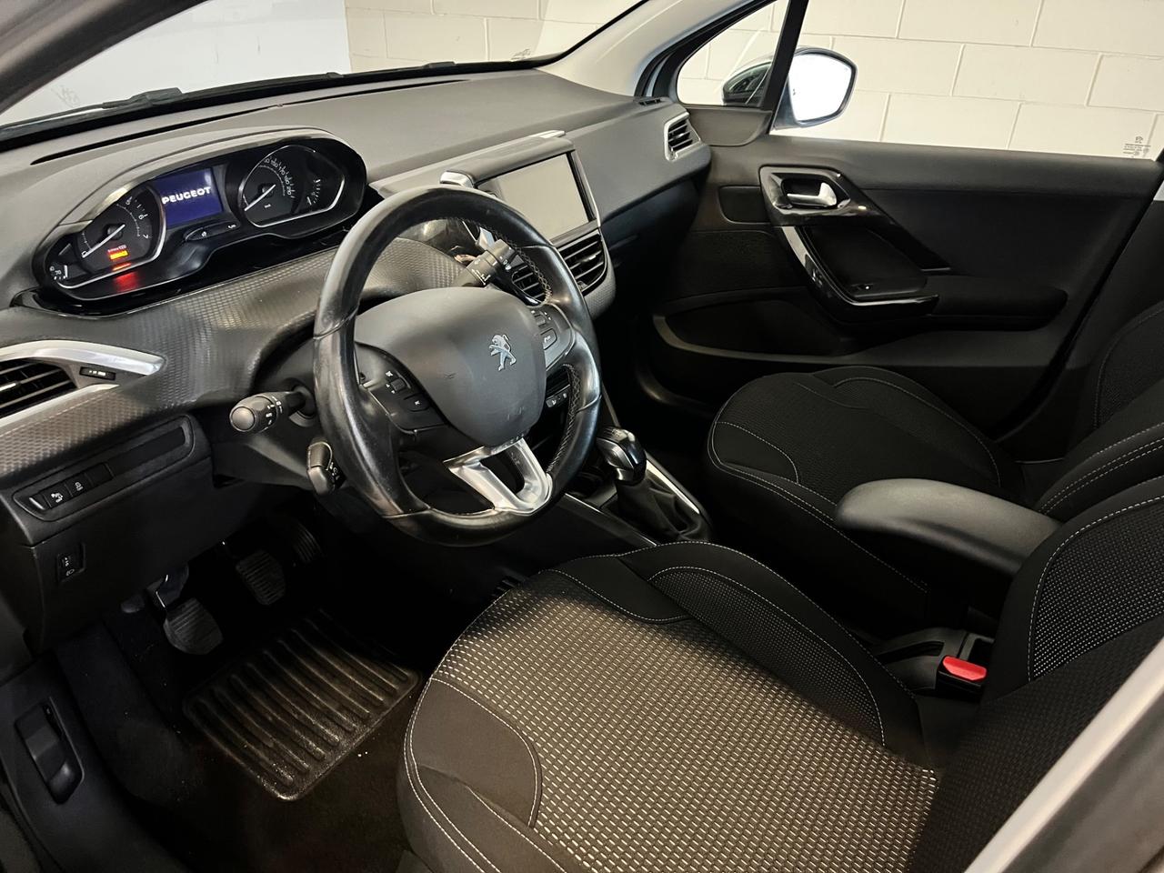 Peugeot 208 PureTech 82 5 porte Allure