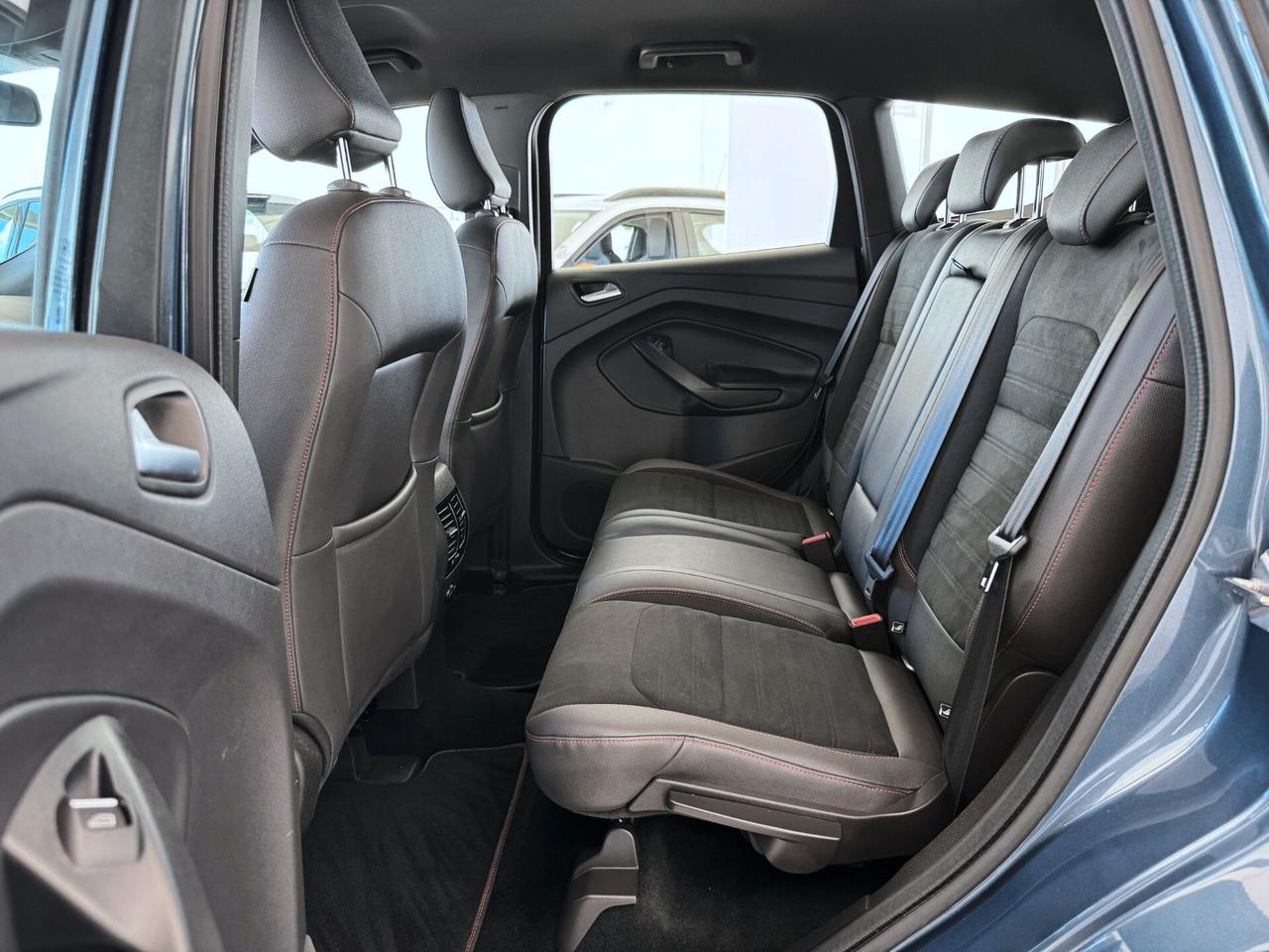 Ford Kuga 2.0 TDCI 120 CV S&S 2WD ST-Line