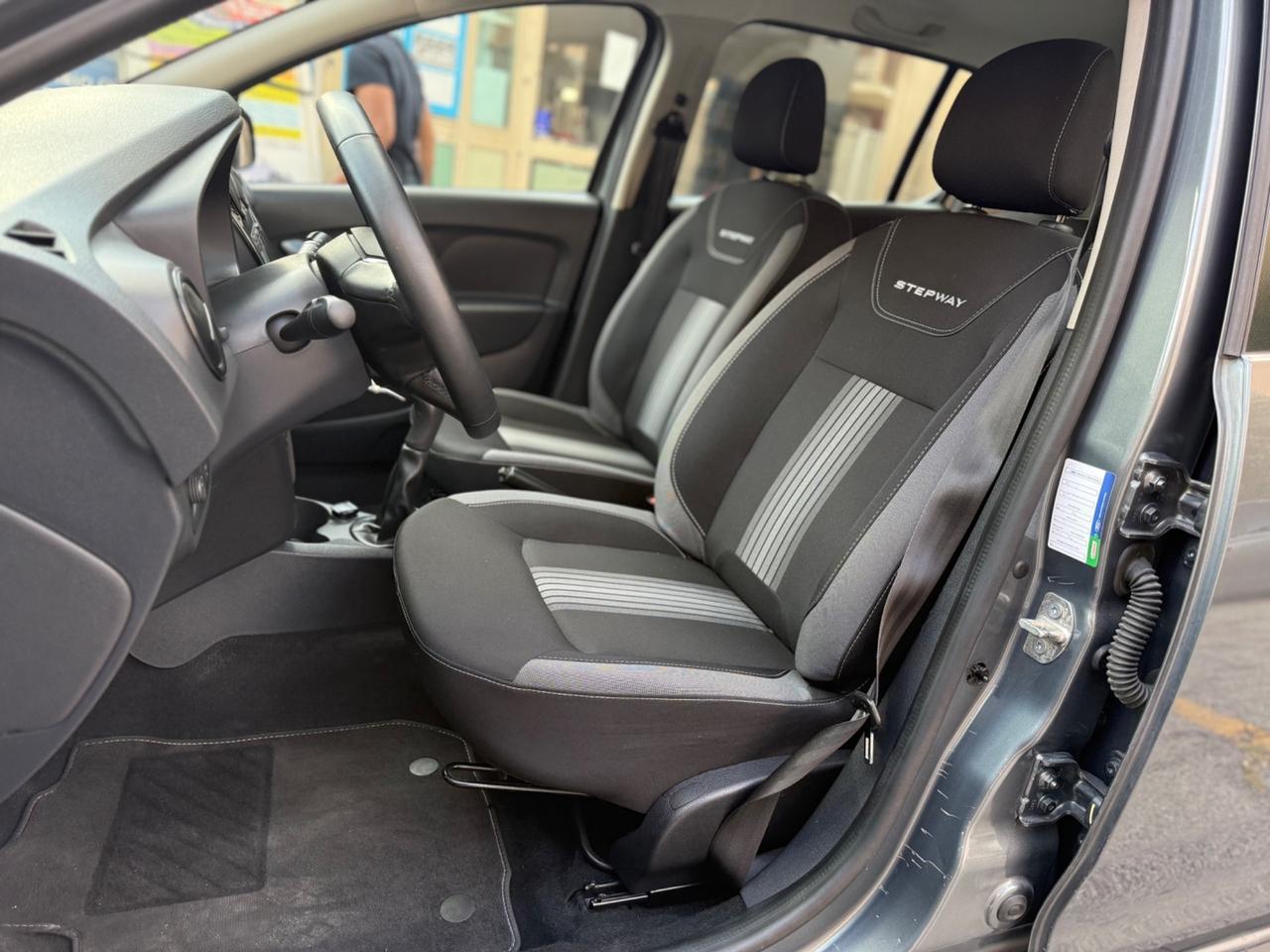 Dacia Sandero Stepway 1.5 dCi 8V 90CV Start&Stop con soli 18.000km