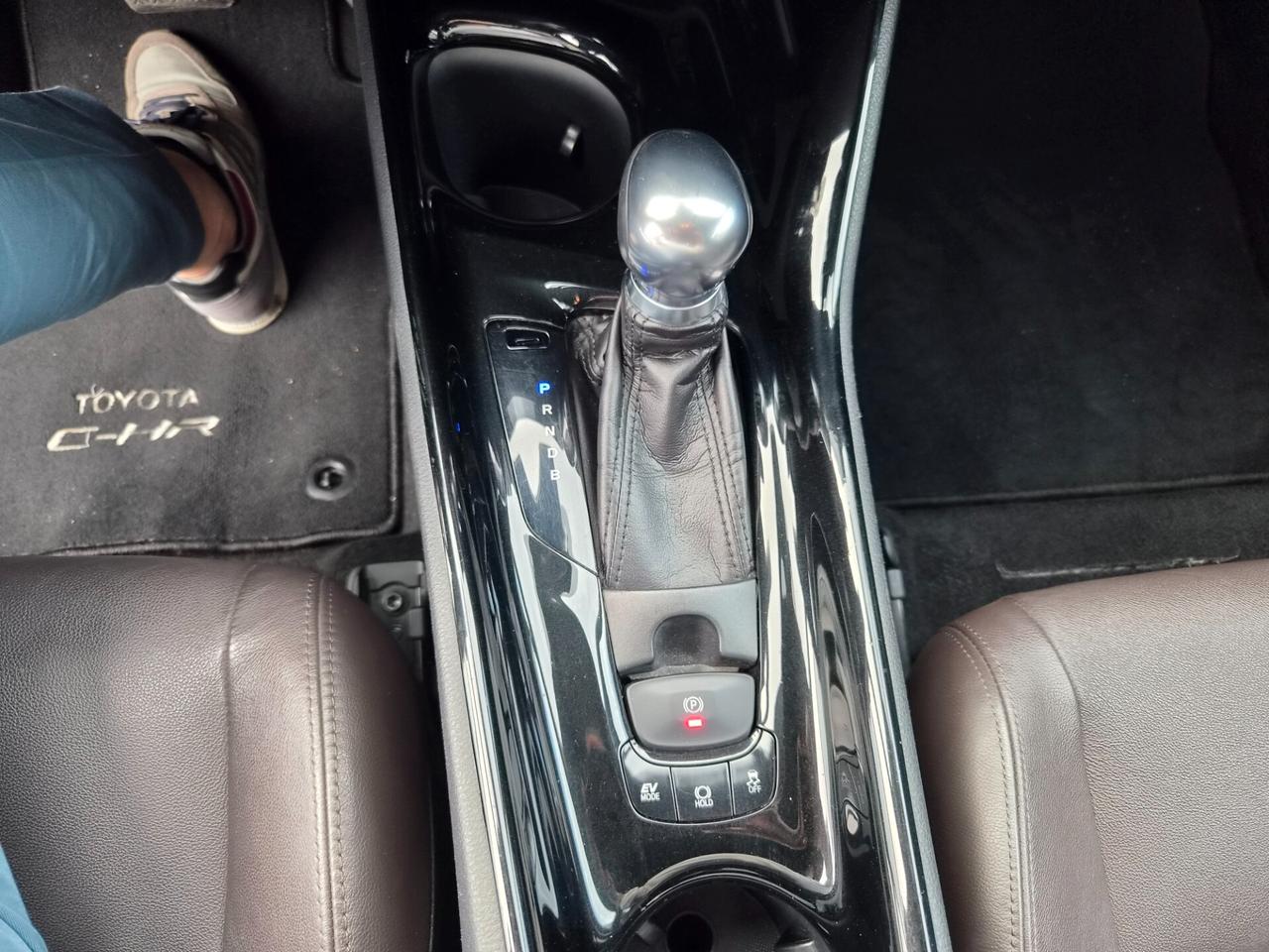 Toyota C-HR 1.8 Hybrid E-CVT Lounge