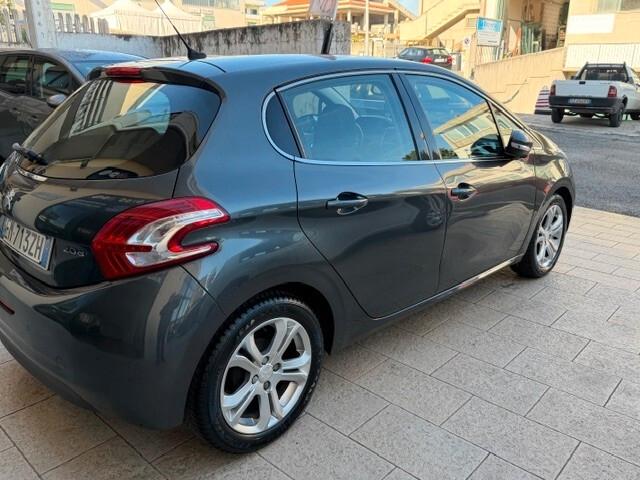 Peugeot 208 1.2 VTi 82 CV 5 porte Allure ok Neop anno 10/2012