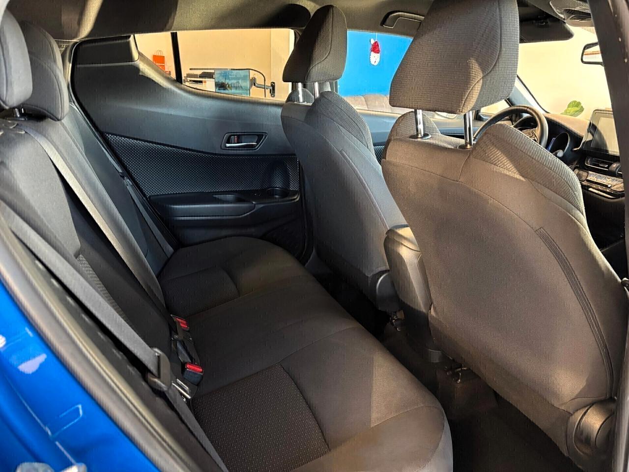 Toyota C-HR 1.8 Ibrida Cambio Automatico Neopatentati