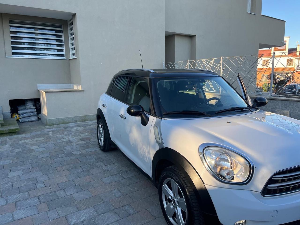 Mini Cooper D Countryman 2.0 Automatica