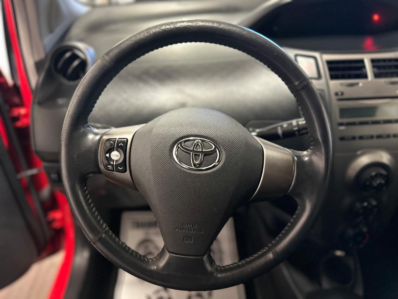 Toyota Yaris 1.0 5 porte Now NEOPATENTATI