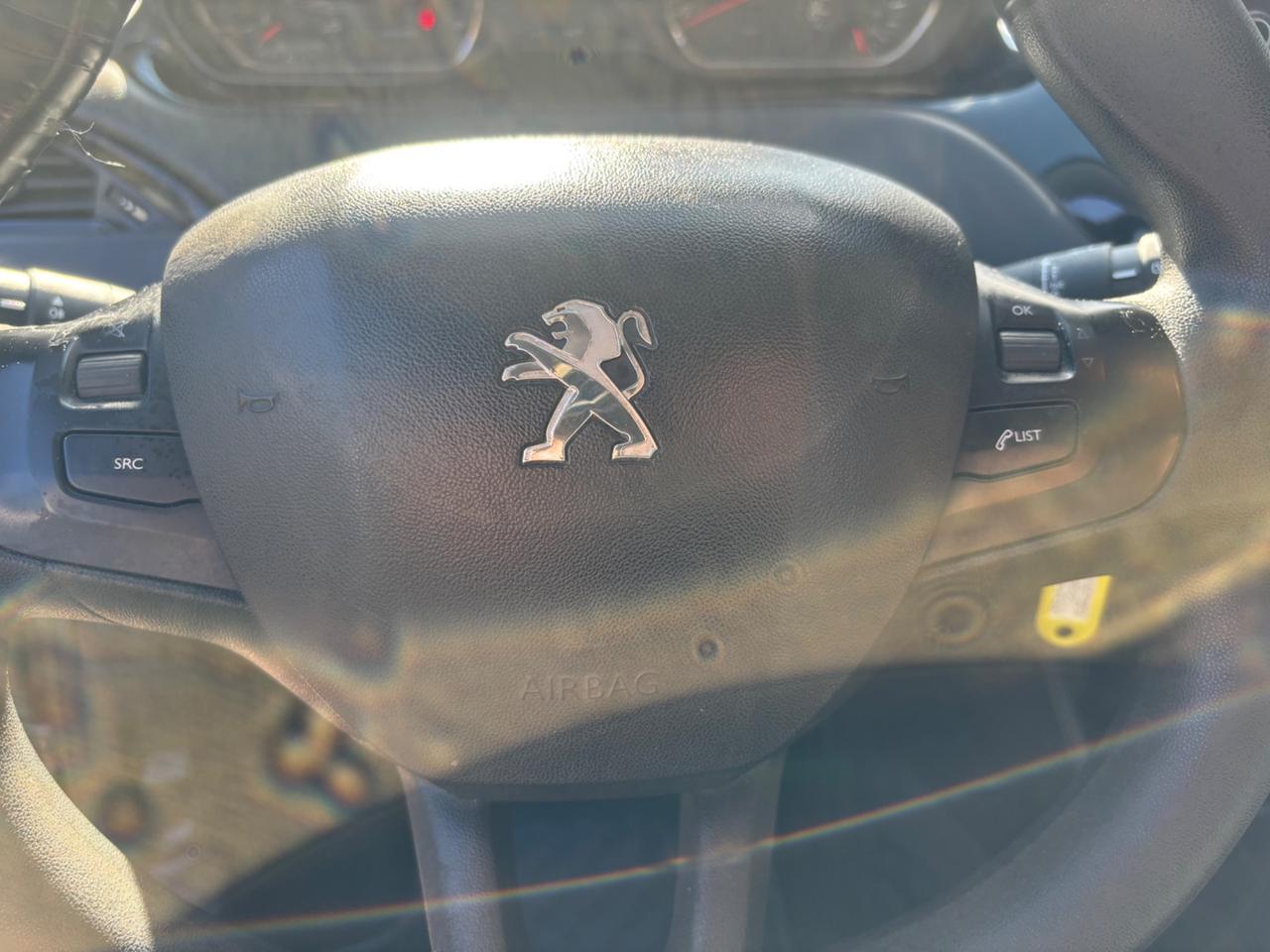 Peugeot 208 1.4 HDi 68 CV 5 porte Active