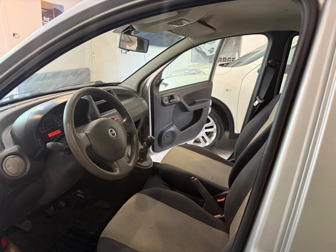 Fiat Panda 1.2 BENZINA ANNO 2007 neopatentati