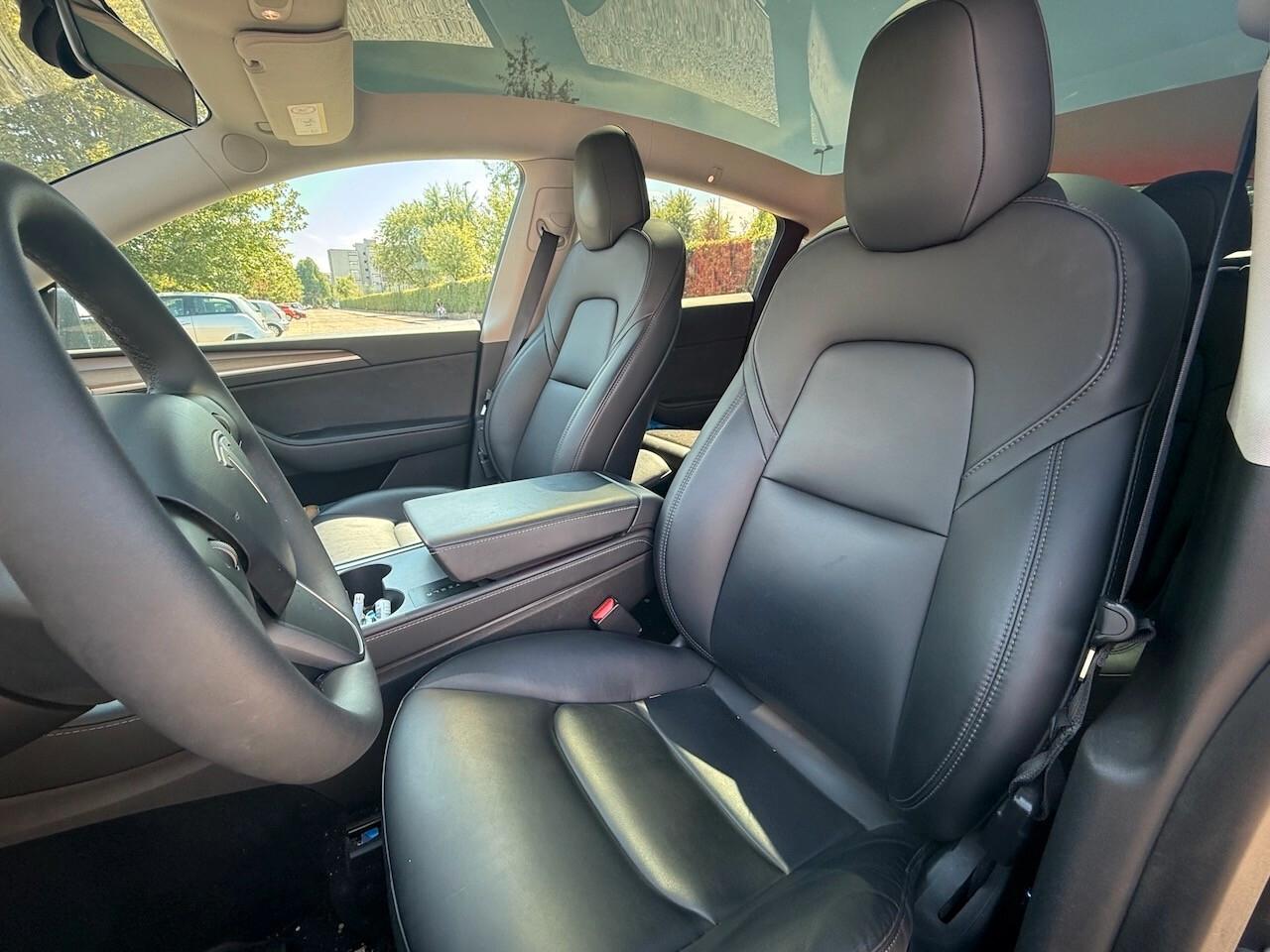 Tesla Model Y Model Y Long Range AWD