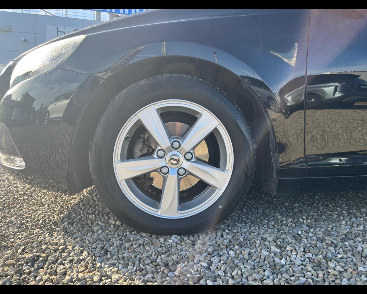 VOLVO V40 (2012-2020) - V40 D2 Business