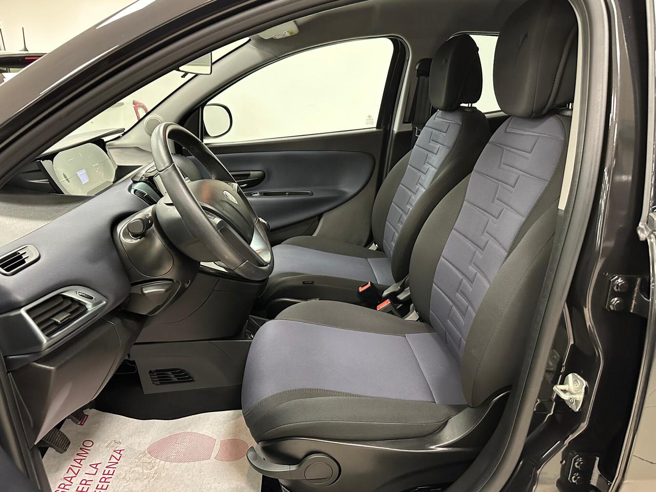 Lancia Ypsilon 1.0 FireFly Hybrid Gold Plus - 2023