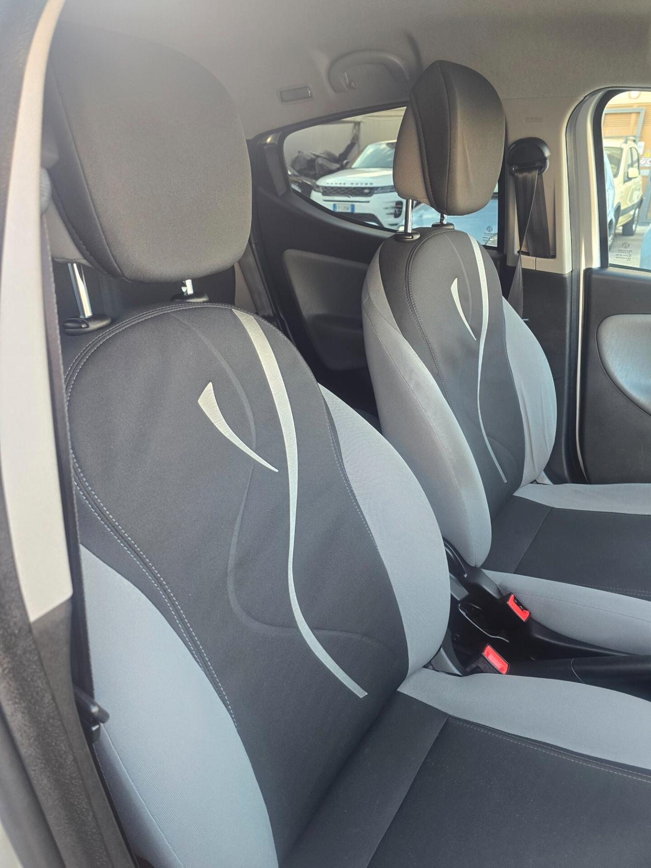 Lancia Ypsilon 1.2 69 CV 5 porte GPL Ecochic Gold