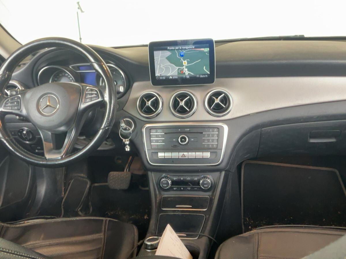Mercedes-benz GLA 200 d SPORT