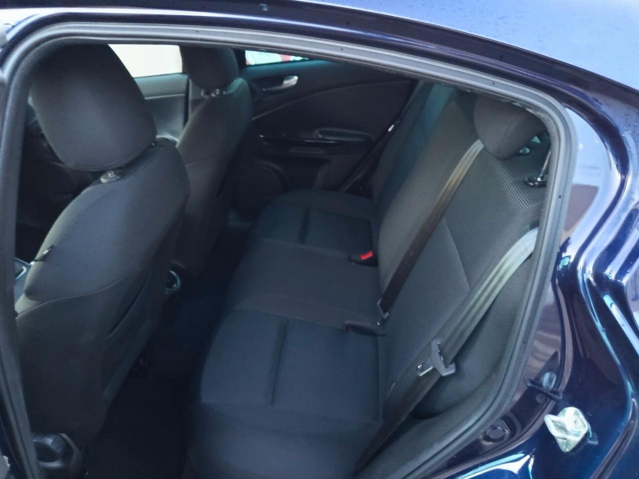 Alfa Romeo Giulietta 2.0 JTDm-2 140 CV Distinctive