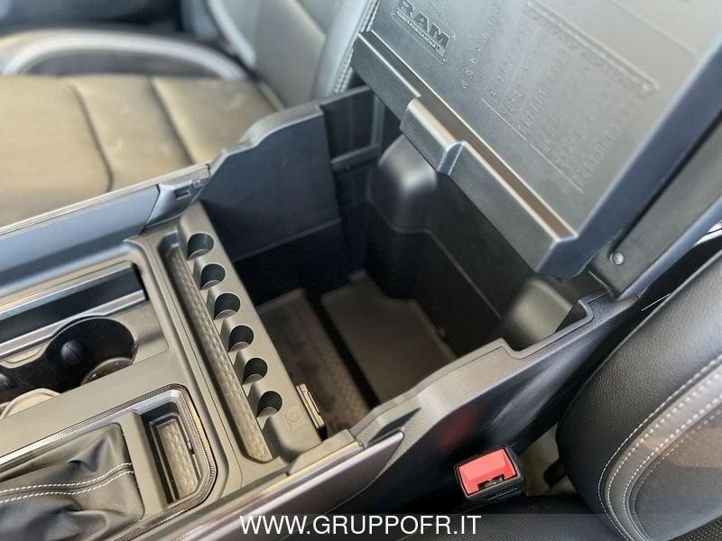 Dodge RAM RAM 1500 5.7L HEMI V8 eTORQUE REBEL G/T NETTO IVA