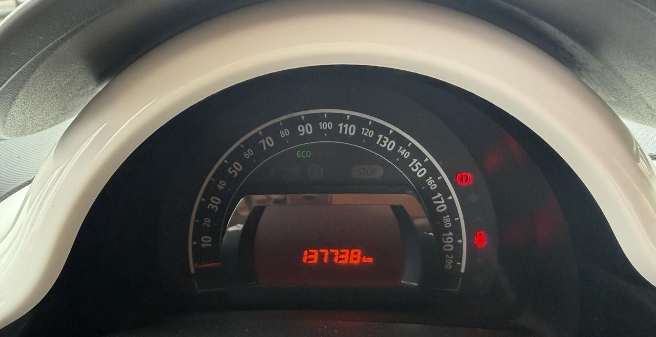 Renault Twingo SCe EDC La Parisienne
