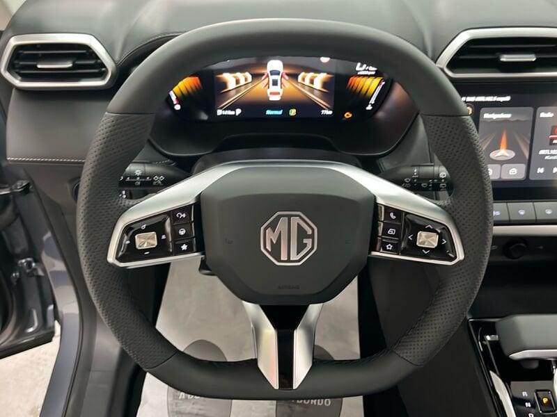 MG ZS HEV 1.5 Hybrid+ Luxury Km0