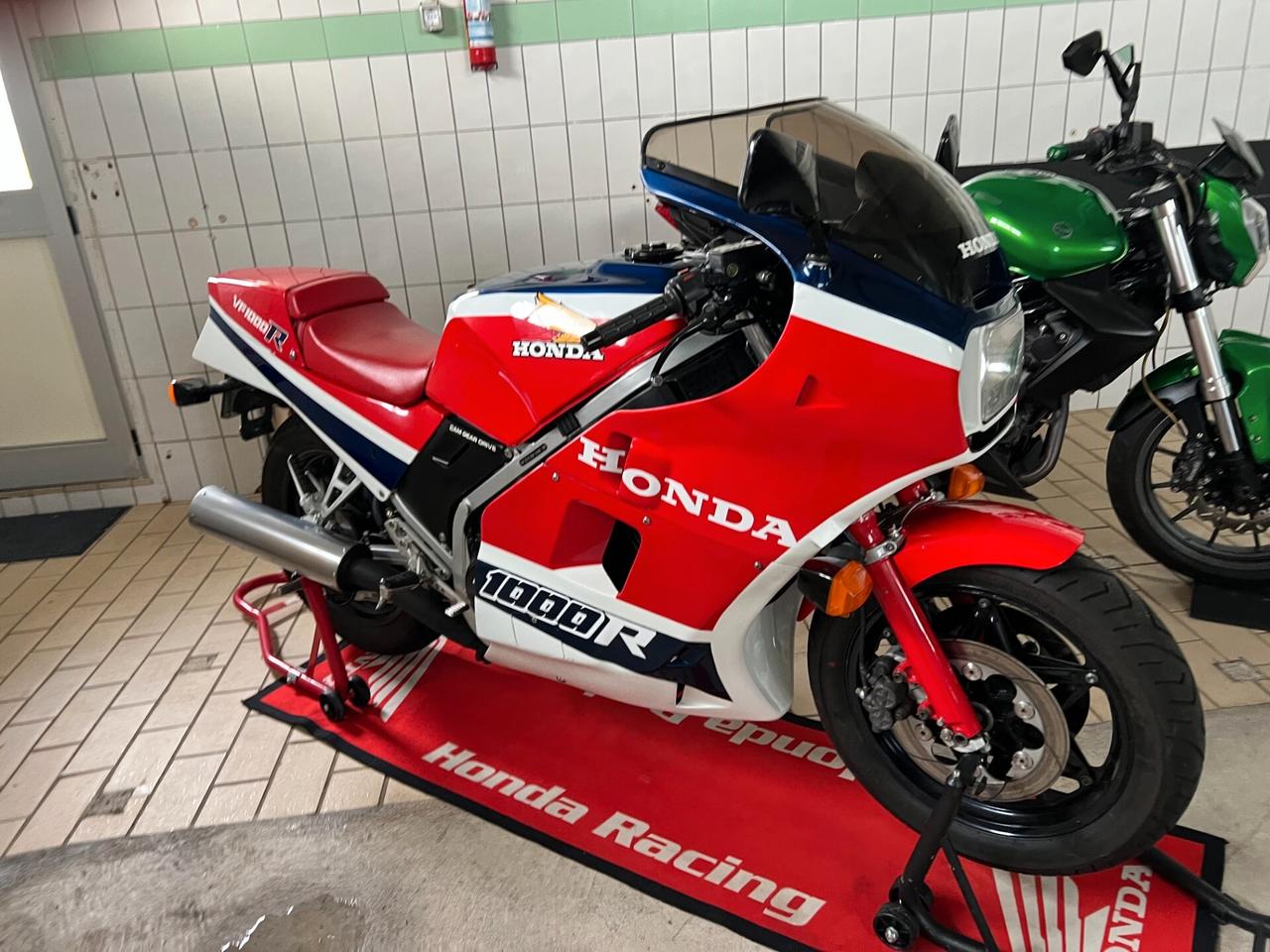 Honda VFR 1000 Sport