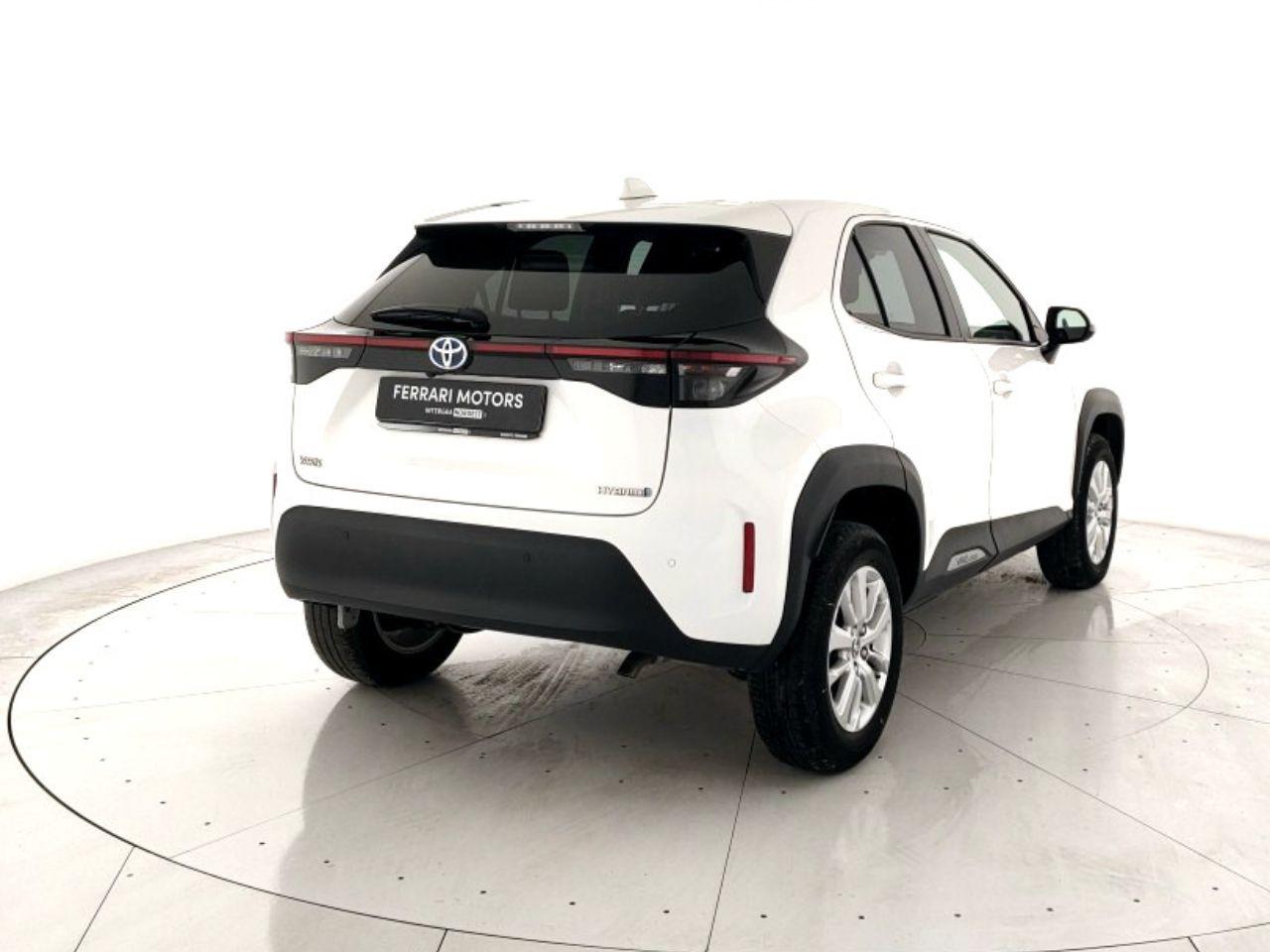 TOYOTA Yaris Cross 1.5h Business fwd 116cv e-cvt