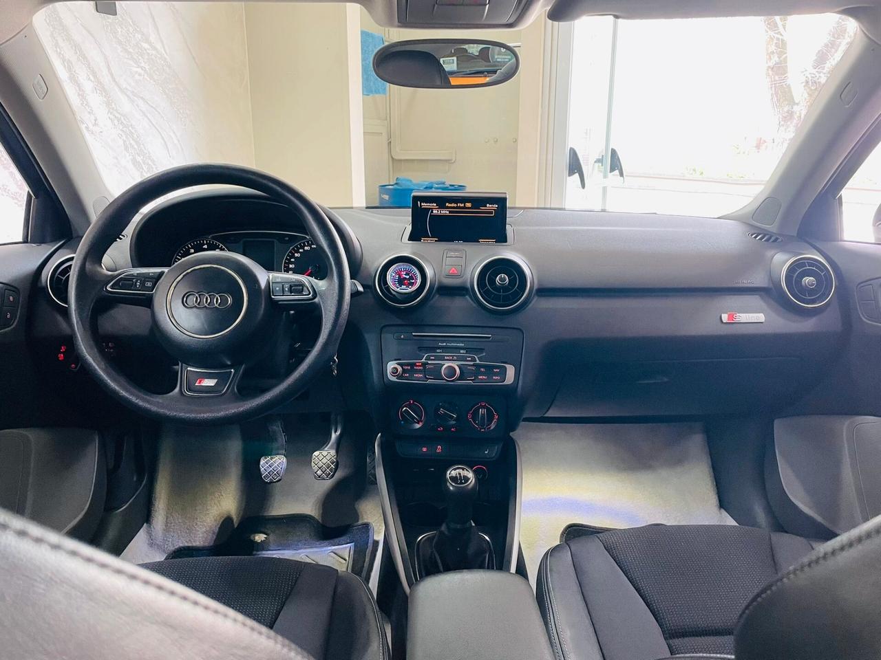 Audi A1 1.2 TFSI S-Line Ambition