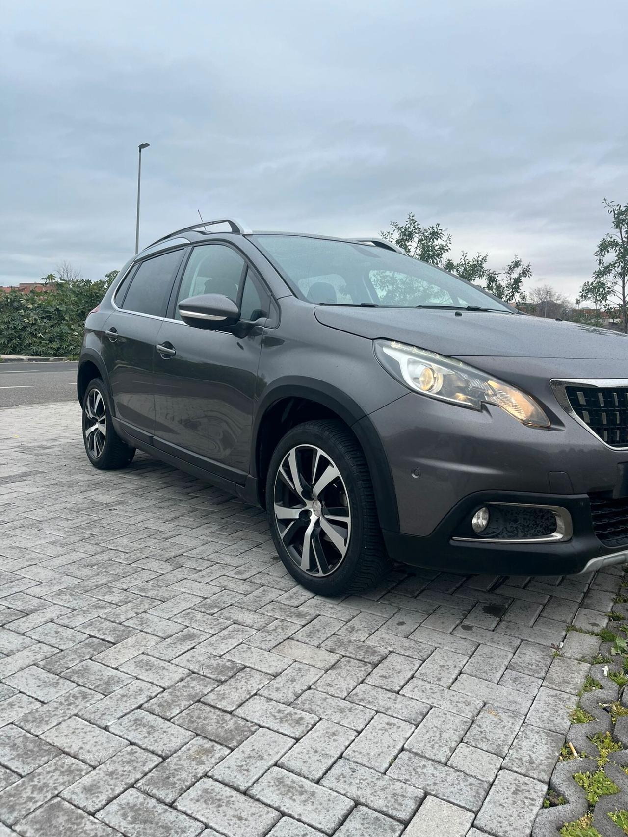Peugeot 2008 1.6HDI FULLOPTIONAL 2017