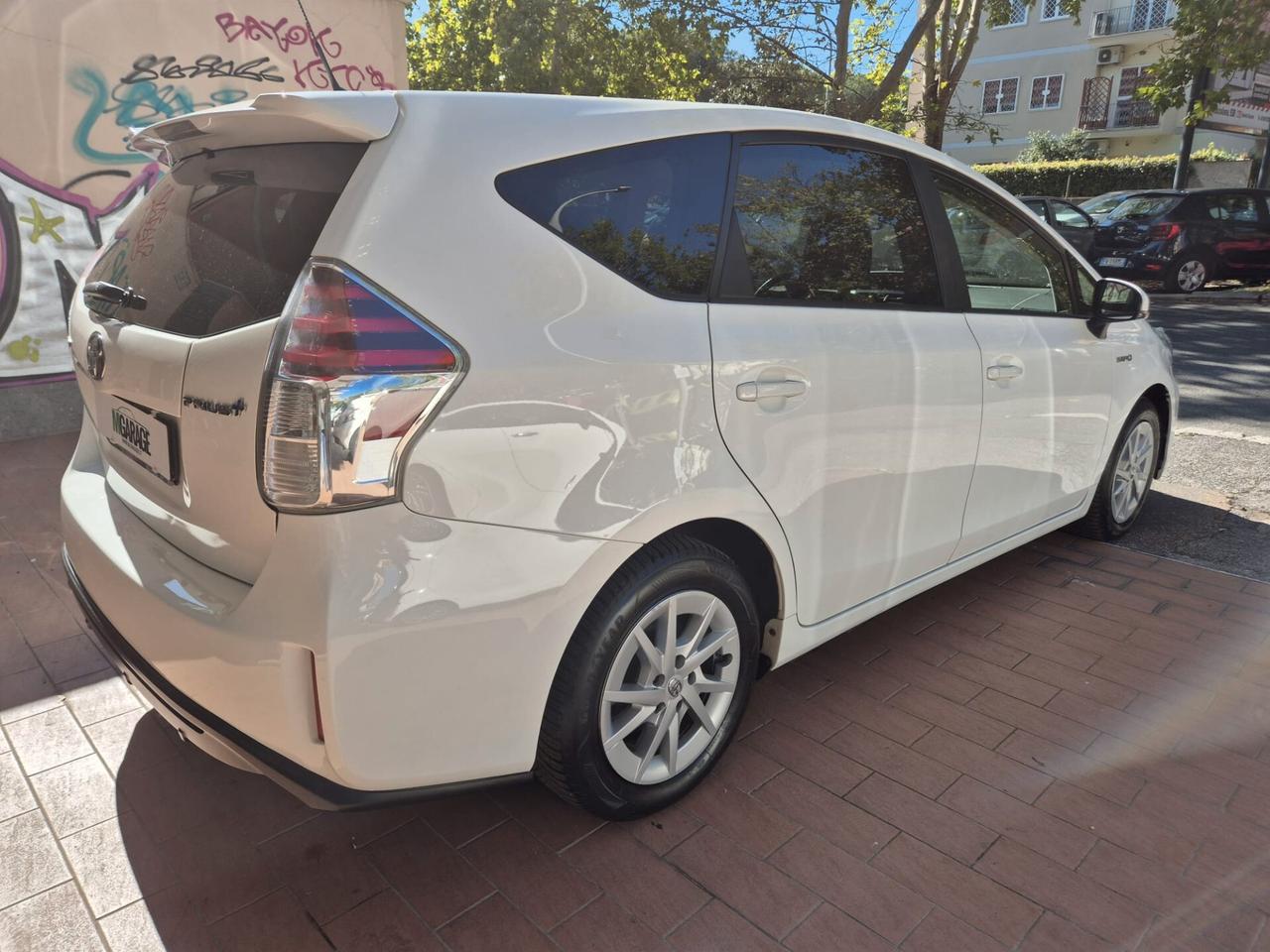 Toyota Prius Prius+ 1.8 Lounge
