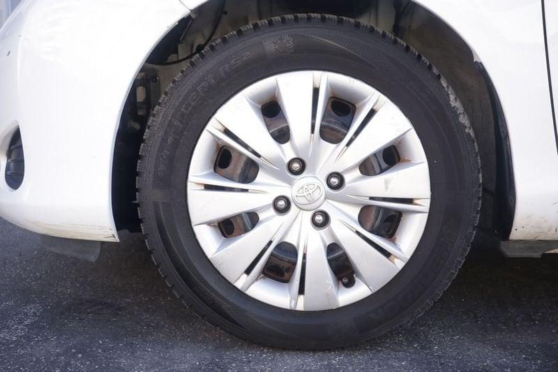 Toyota Yaris Toyota Yaris 1.0 5 porte Lounge Unicoproprietario