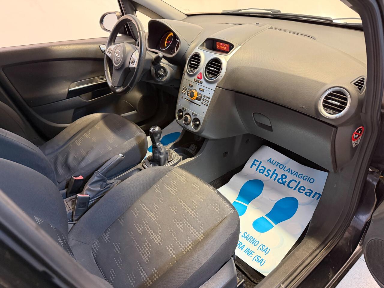 Opel Corsa 1.2 5p Cosmo FULL OP TAGLIANDATA NEOPATENTATI